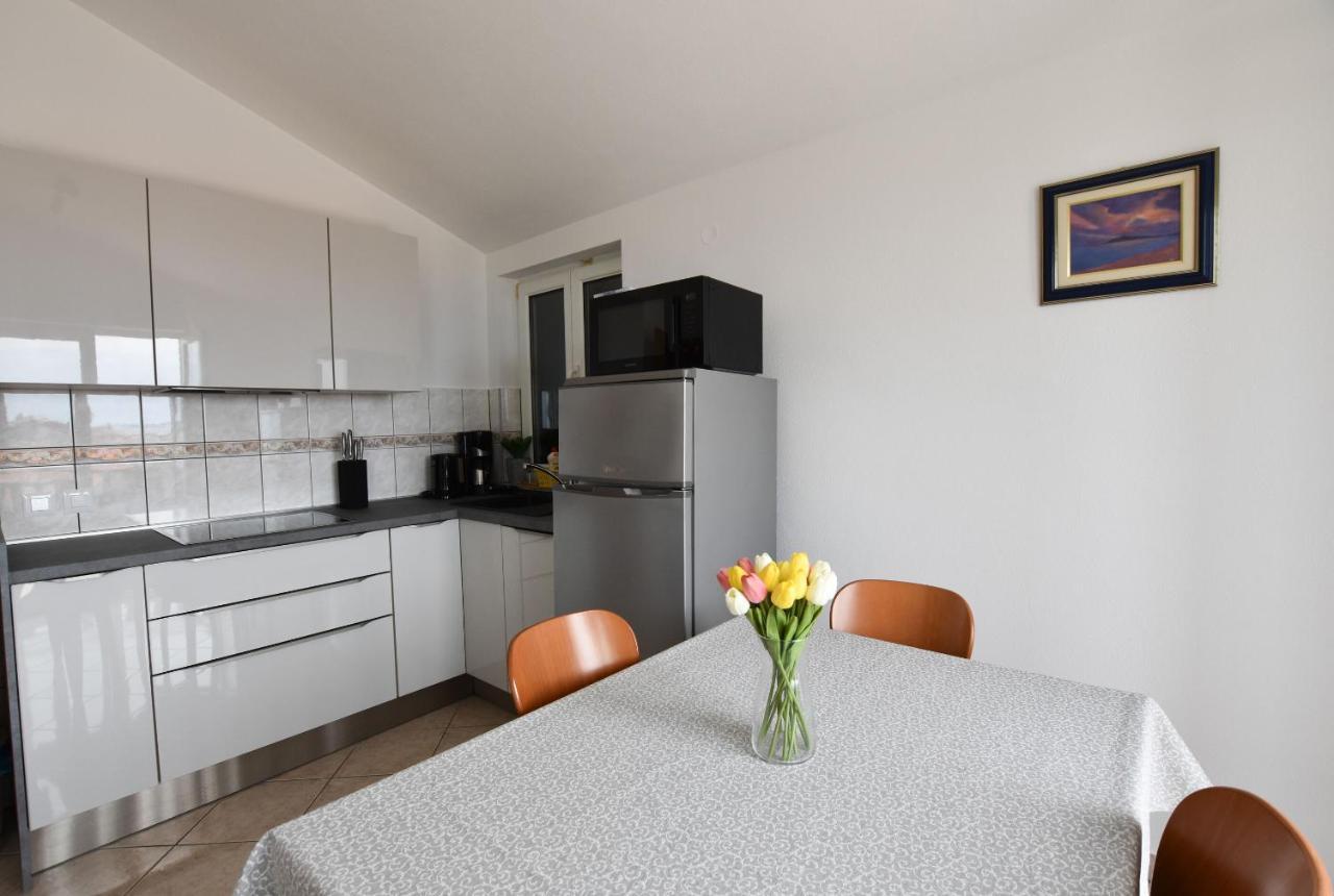 Apartments Karmen I Primošten Dış mekan fotoğraf
