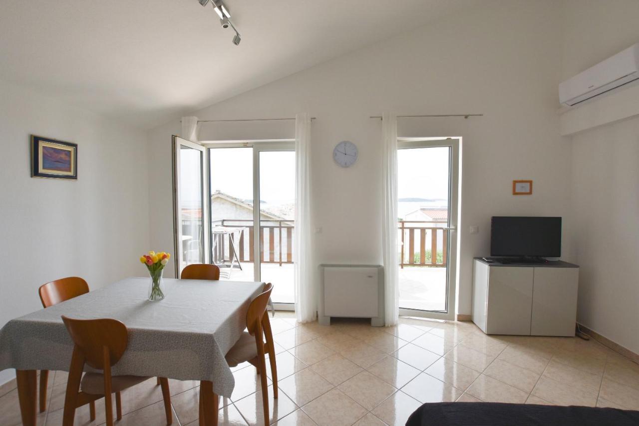 Apartments Karmen I Primošten Dış mekan fotoğraf