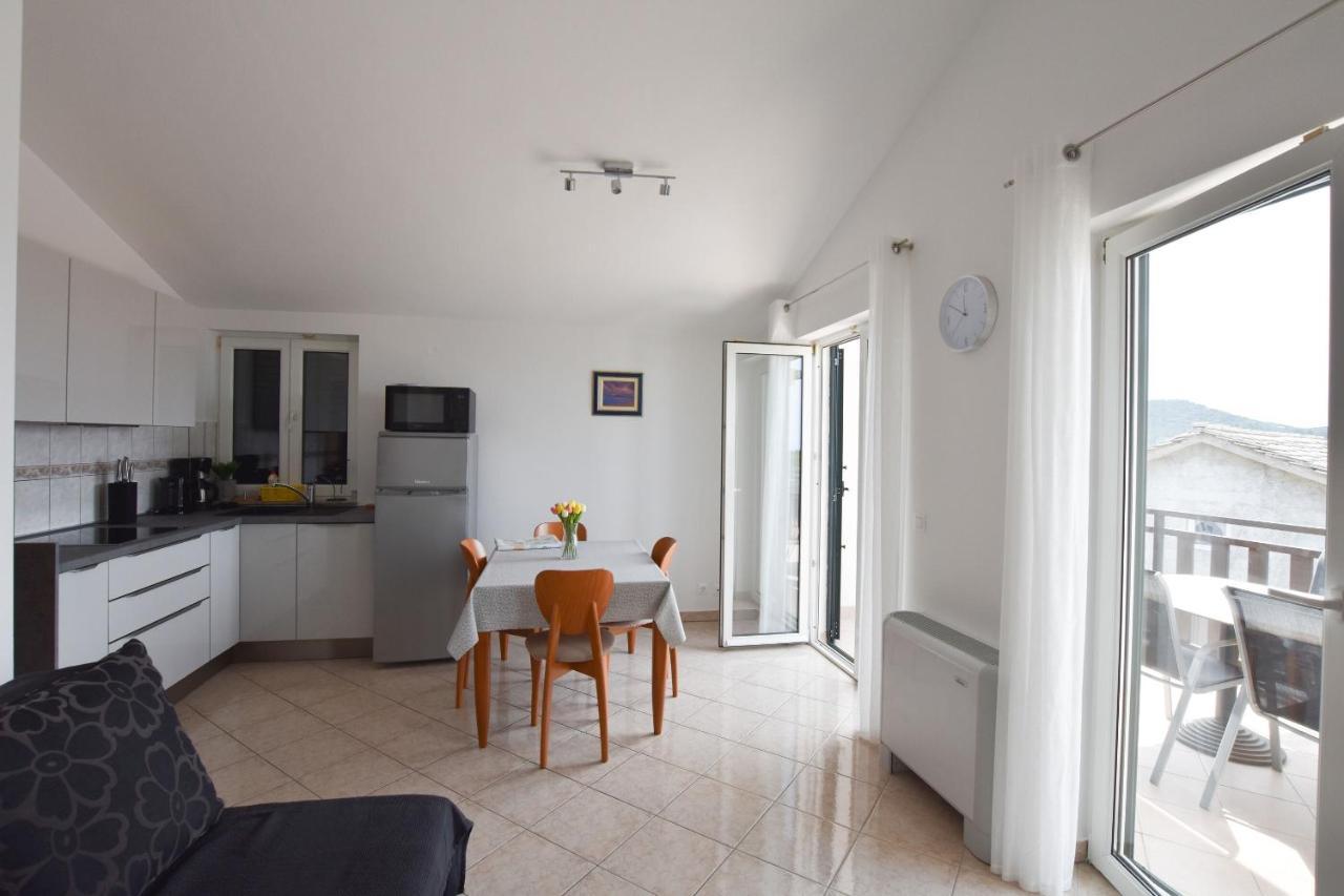 Apartments Karmen I Primošten Dış mekan fotoğraf