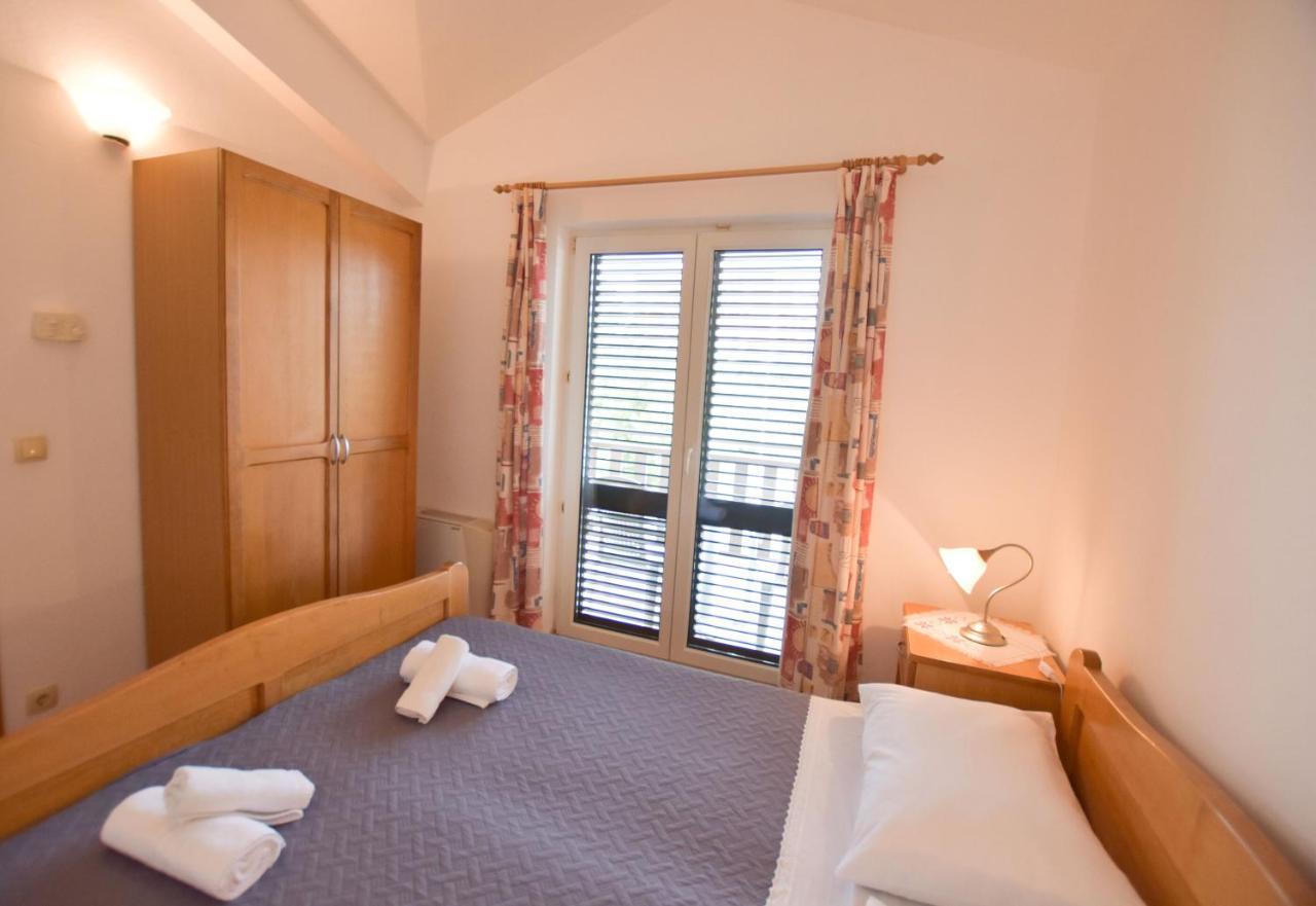 Apartments Karmen I Primošten Dış mekan fotoğraf