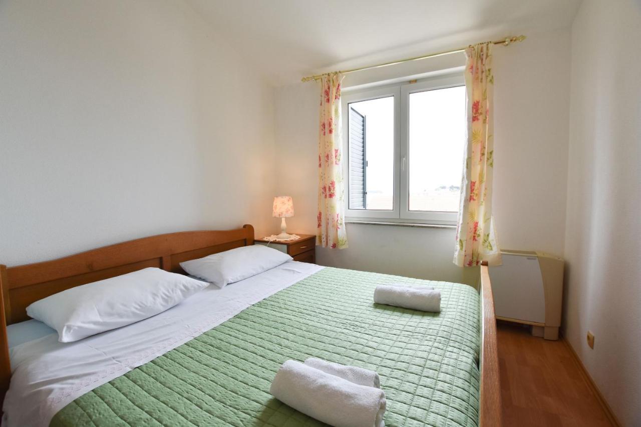 Apartments Karmen I Primošten Dış mekan fotoğraf