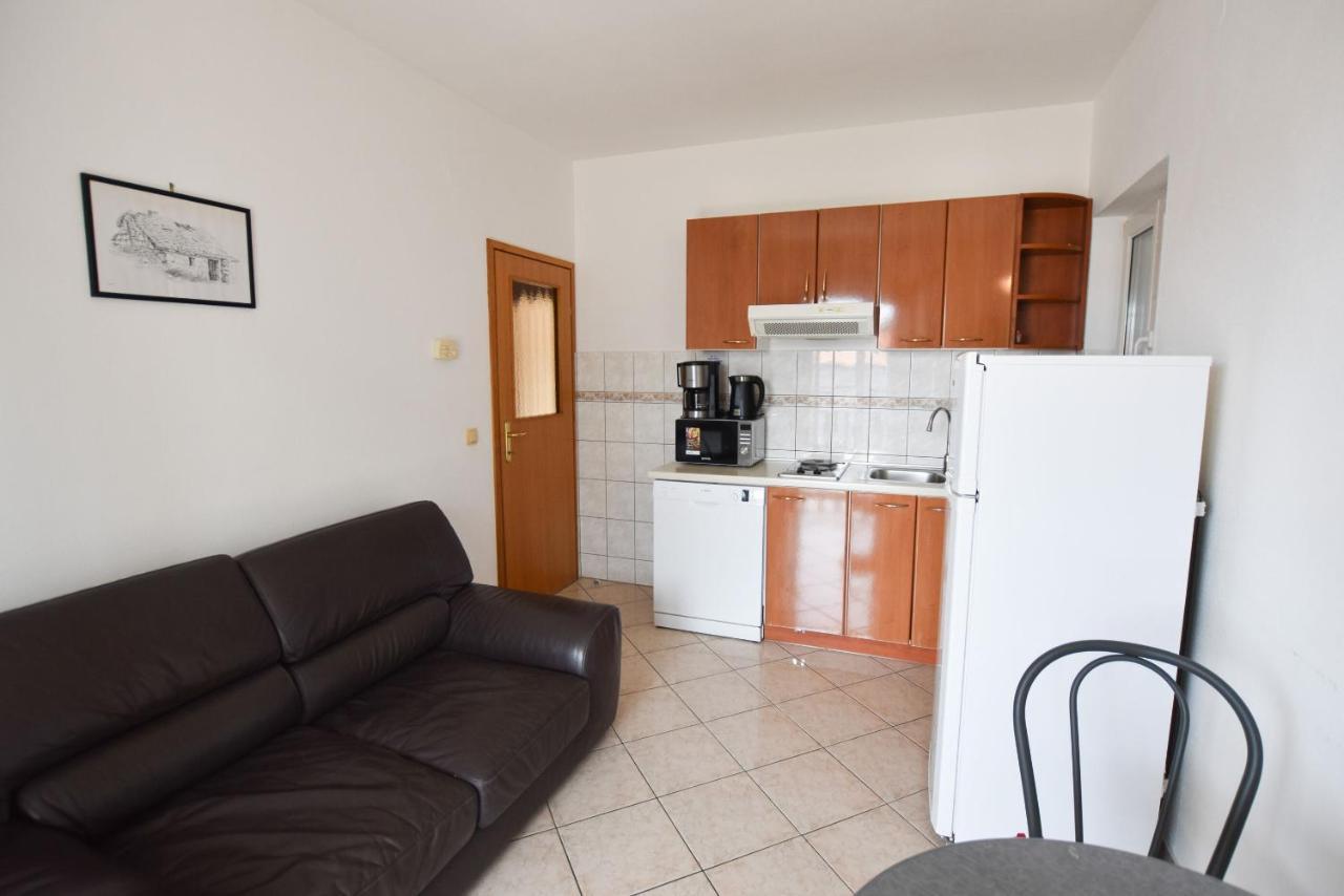 Apartments Karmen I Primošten Dış mekan fotoğraf
