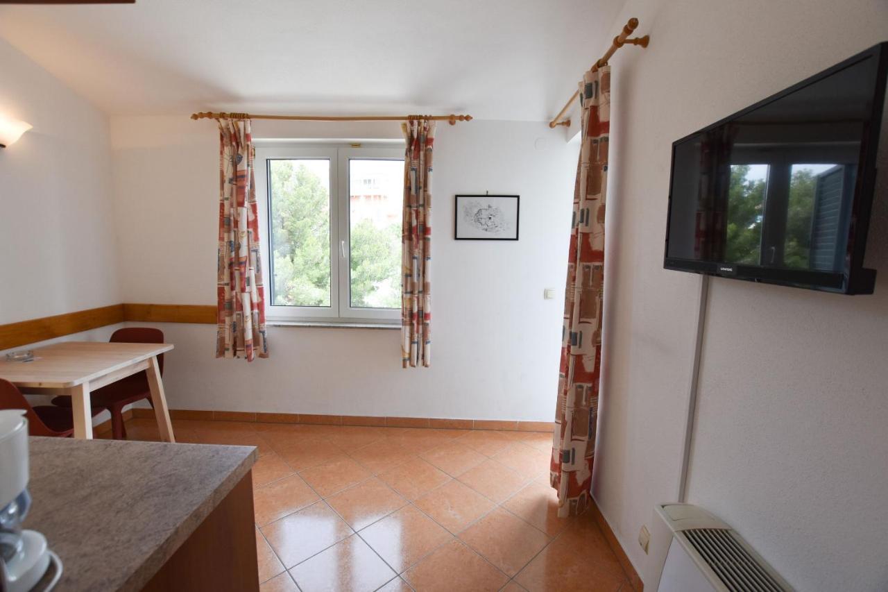 Apartments Karmen I Primošten Dış mekan fotoğraf