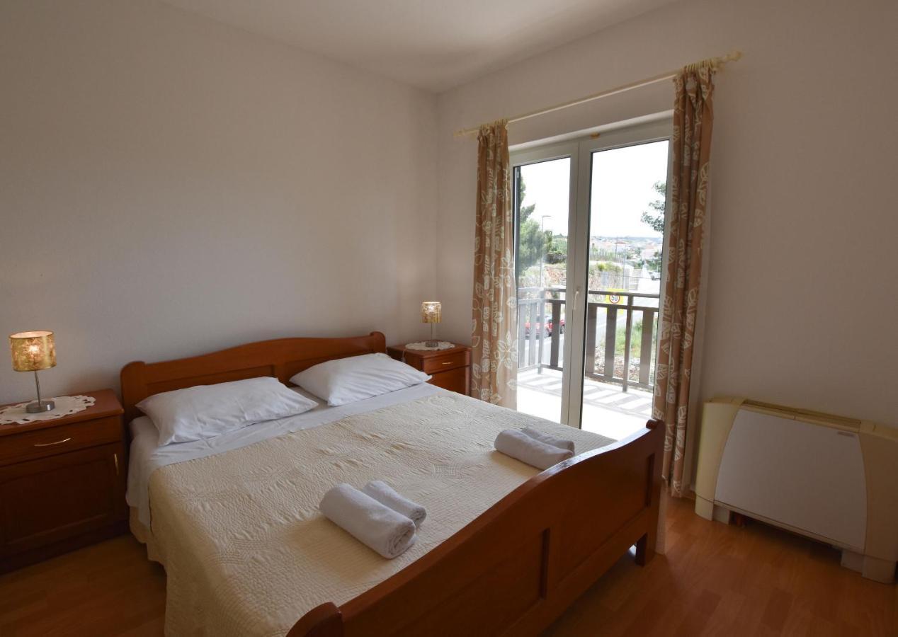 Apartments Karmen I Primošten Dış mekan fotoğraf