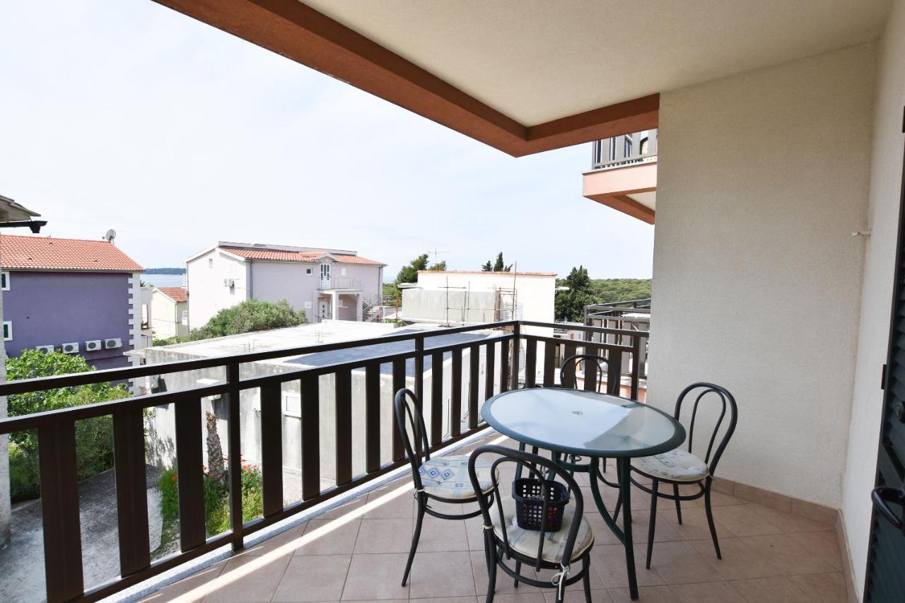 Apartments Karmen I Primošten Dış mekan fotoğraf