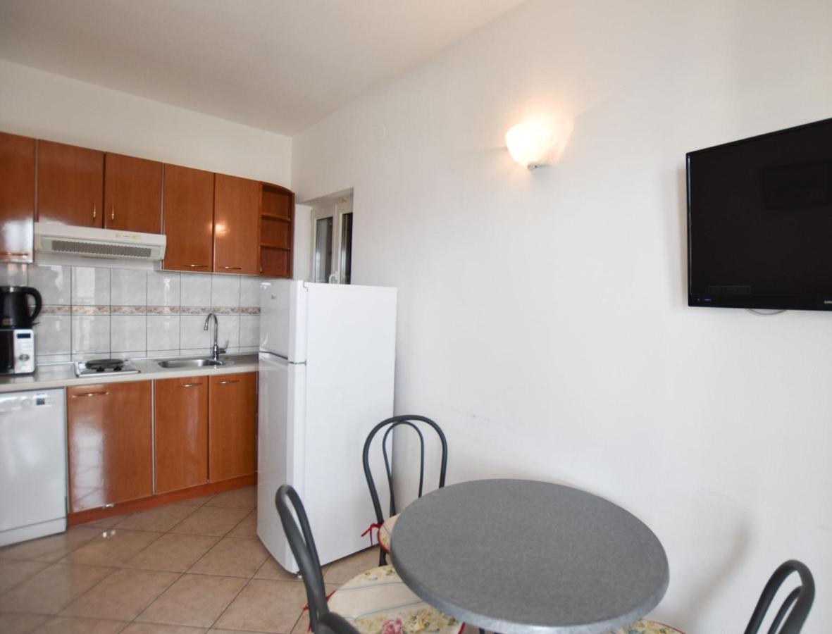 Apartments Karmen I Primošten Dış mekan fotoğraf