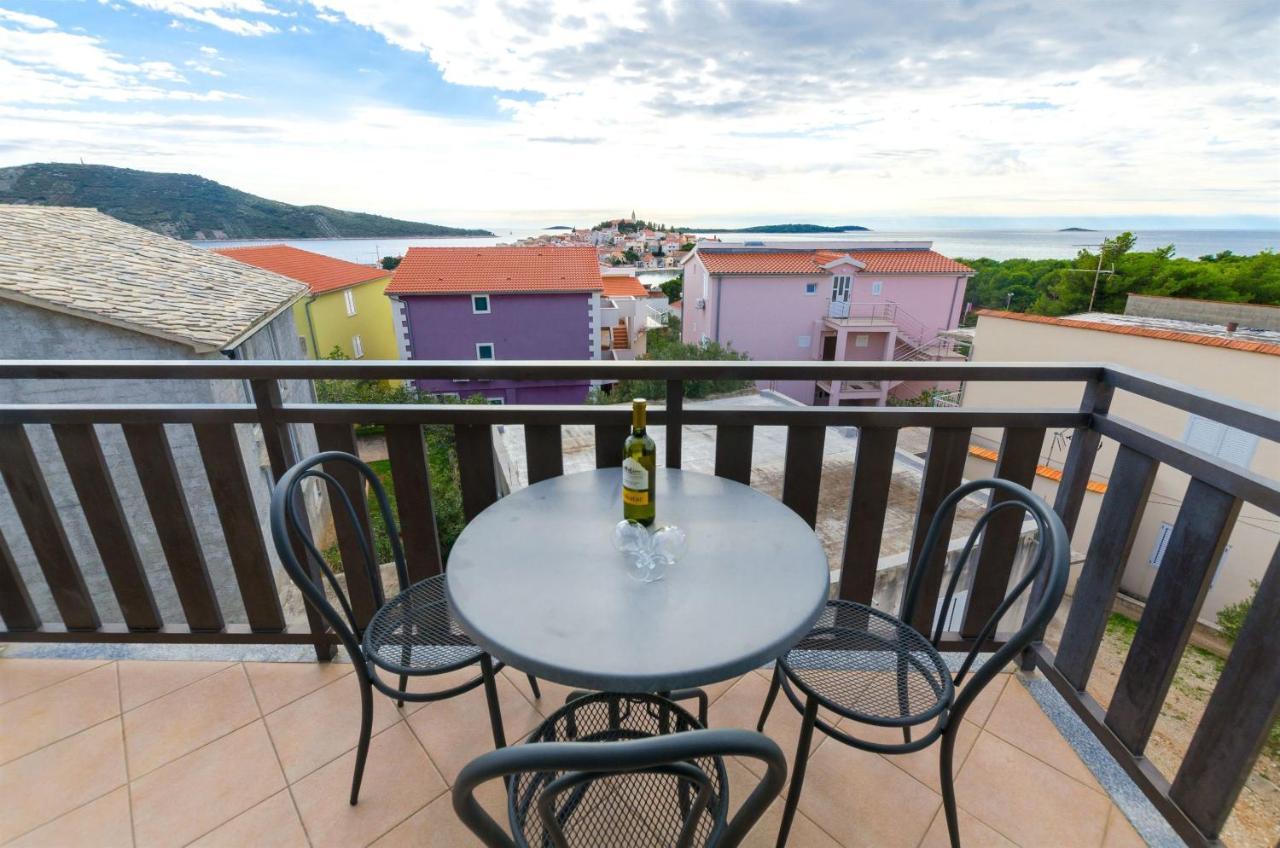 Apartments Karmen I Primošten Dış mekan fotoğraf